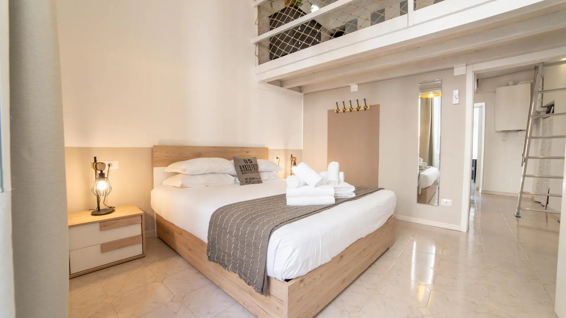 Apartament Marbo House Como